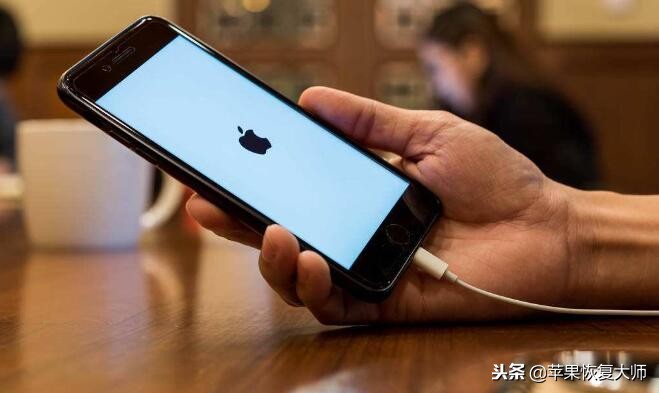 新买的iphone怎么知道是不是翻新机,怎么看自己买的iphone是不是翻新机