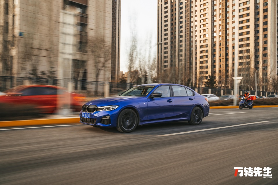 宝马330li试驾2021白色,新款宝马330li试驾