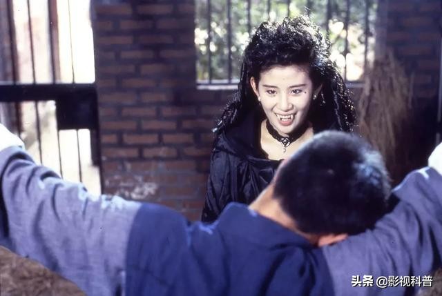 精选林正英十部经典僵尸片，僵尸片的开山祖师，致敬僵尸道长英叔