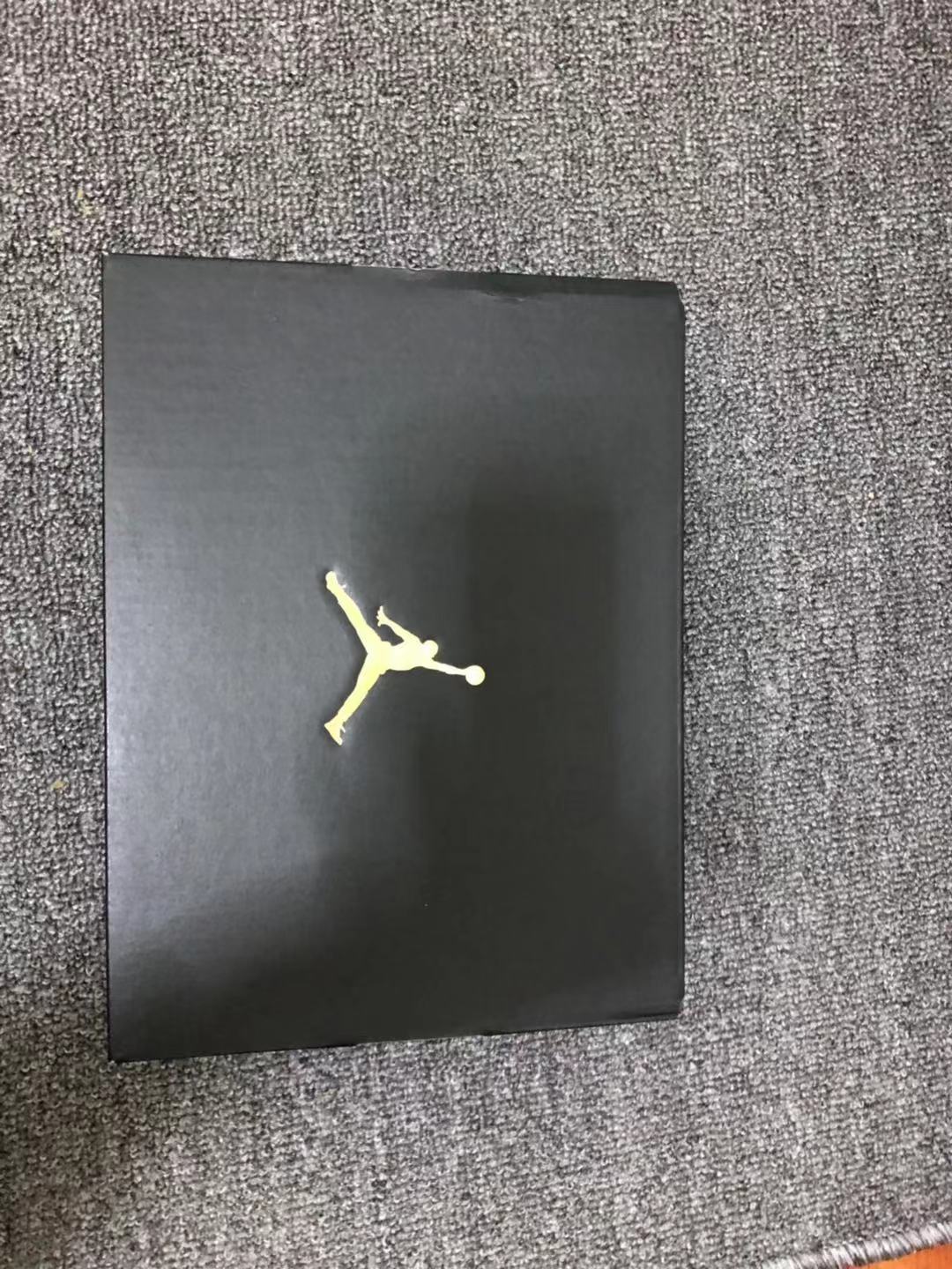 一双aj1低帮大概多重,几双比较火的aj1