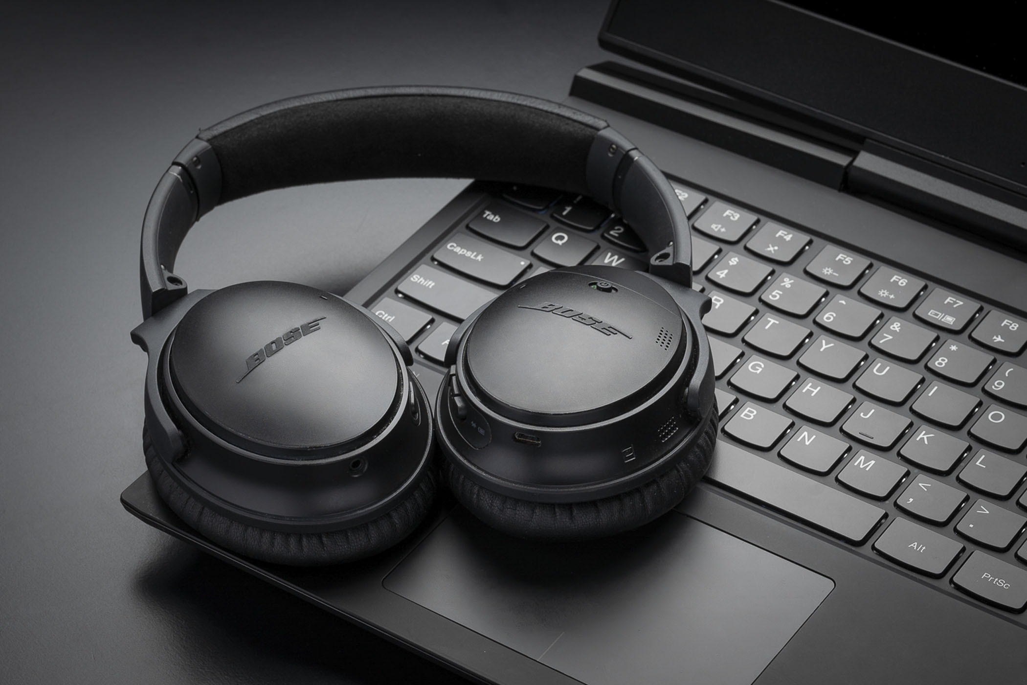 bose降噪耳机qc35二代和q45区别,头戴式耳机降噪能听歌吗