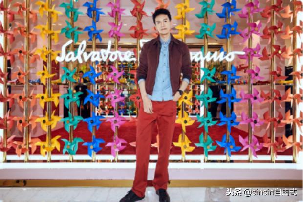 「时讯」绚丽风车开启彩虹假日菲拉格慕2019早春精选配饰系列