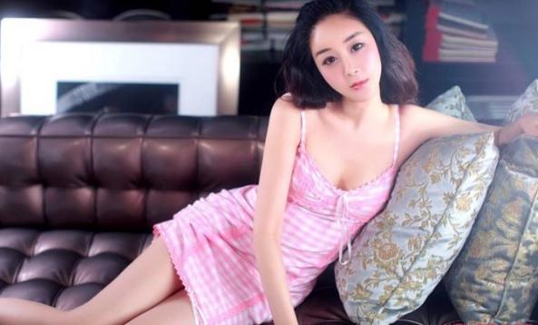 43岁韩国三级片女王，嫁25岁中国小鲜肉，大玩母子恋