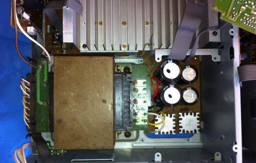 修一台建伍高端功放内部线路不亚于一台黑白电视机