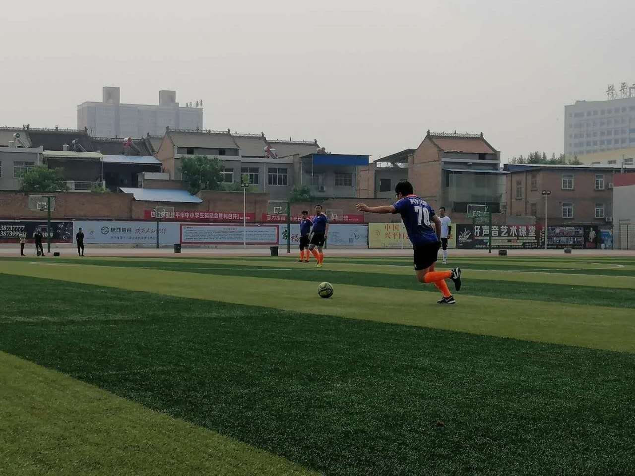 龙乘云势而腾之九天,人得天时以幸乎三生!兴平7080足球队赋!