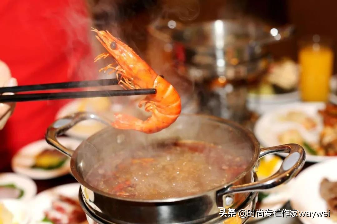 寒风飒飒,人类无法阻止火锅的蔓延势头了……