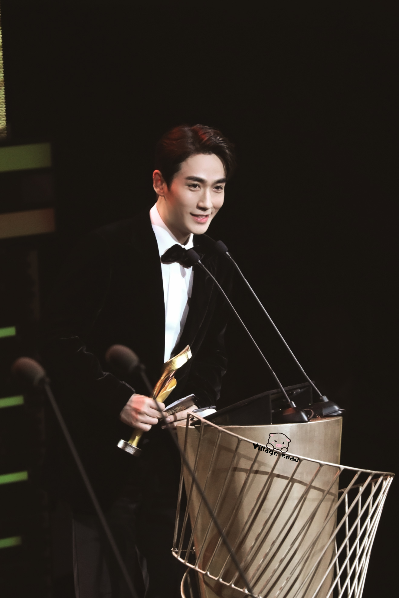 做梦梦到朱一龙,梦到与朱一龙相爱