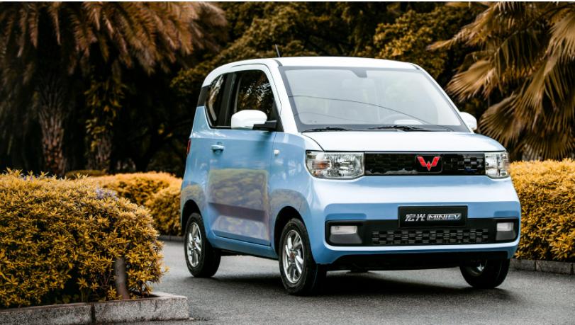 纠结买新能源还是油车,买燃油车还是新能源汽车纠结中