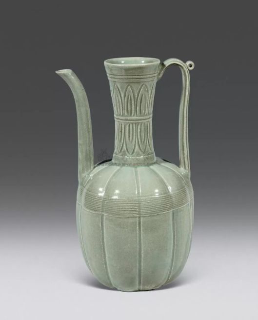 印青执壶拍卖 (斗彩执壶多少钱)