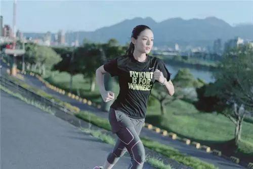 跑步有助治愈抑郁症的文章,为什么跑步可以治疗抑郁症