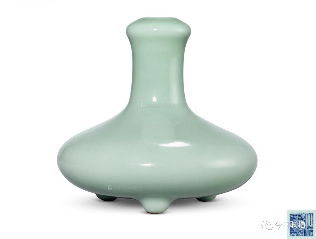 顶级官窑粉青釉,粉青釉镂空瓷器内部图片大全