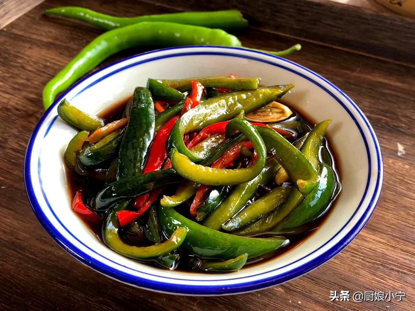 腌菜一天就能吃,腌菜里的亚硝酸多久才能减少