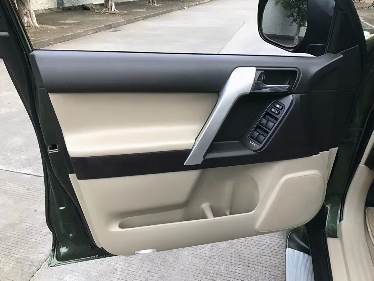 2018丰田霸道越野测试,中东版丰田霸道4000超强越野性能