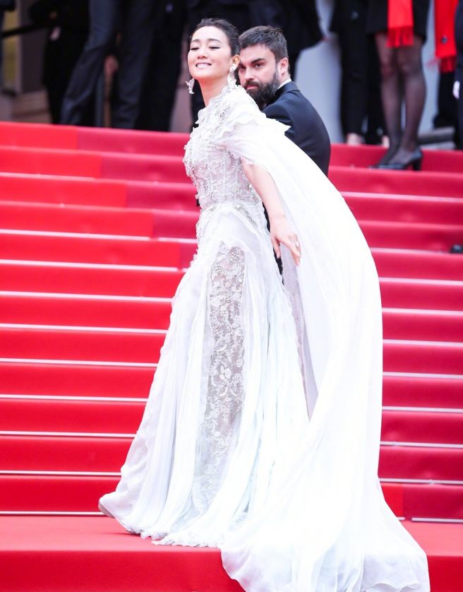 十八线网红戛纳红毯,十八线抖音网红