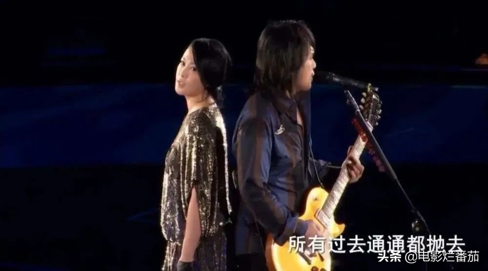 女明星眼中的伍佰,伍佰外表放荡不羁粗犷内心细腻