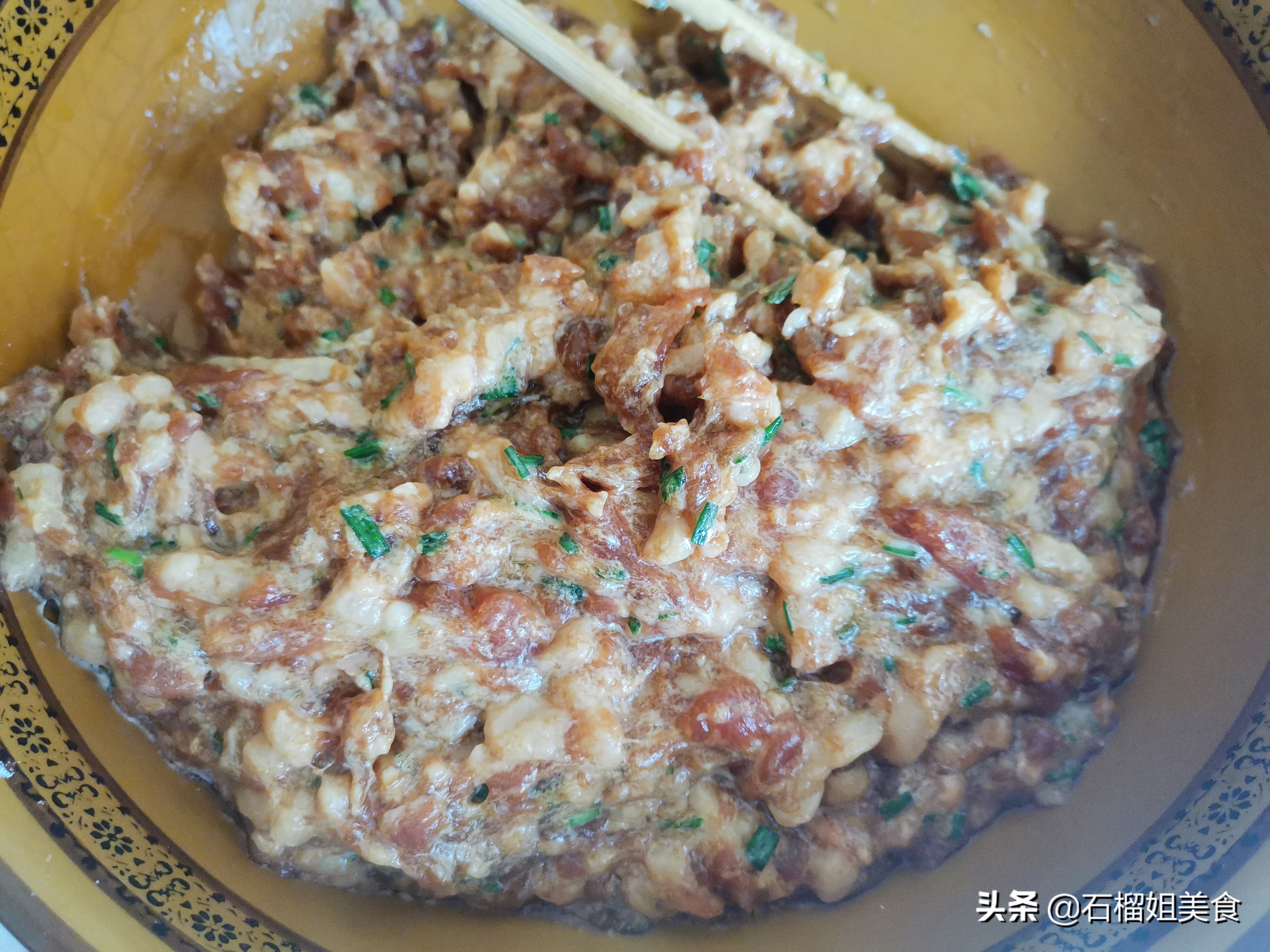 酵母包子怎么做出包子松软光亮,不用酵母怎么发面蒸包子又白又软