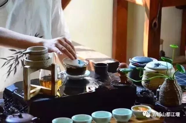 春节住哪里？水灵妹儿为你奉上都江堰最全住宿攻略，快来这里过一个幸福团圆年~