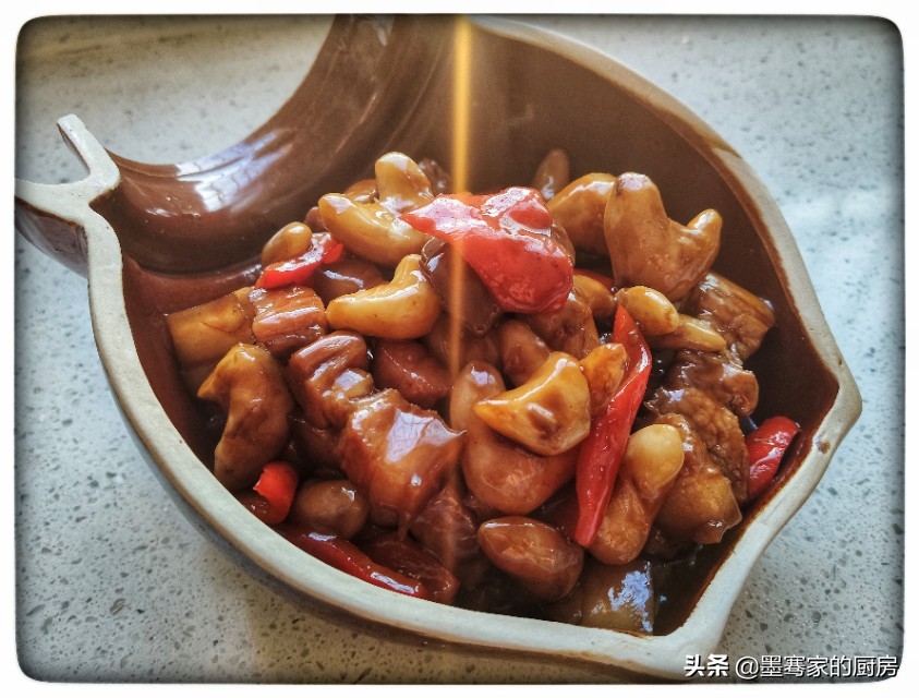 菱角红烧肉,菱角炖五花肉