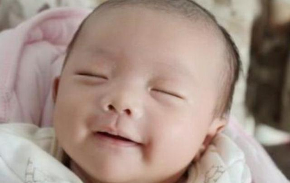 出生证名字打错了可以在医院改吗,出生证名字错了打回省里作废