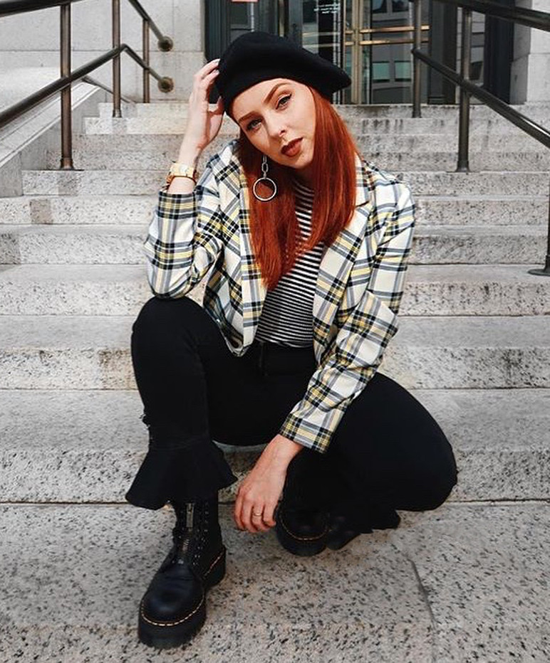 今年夏天爆款马丁靴,马丁靴今夏流行