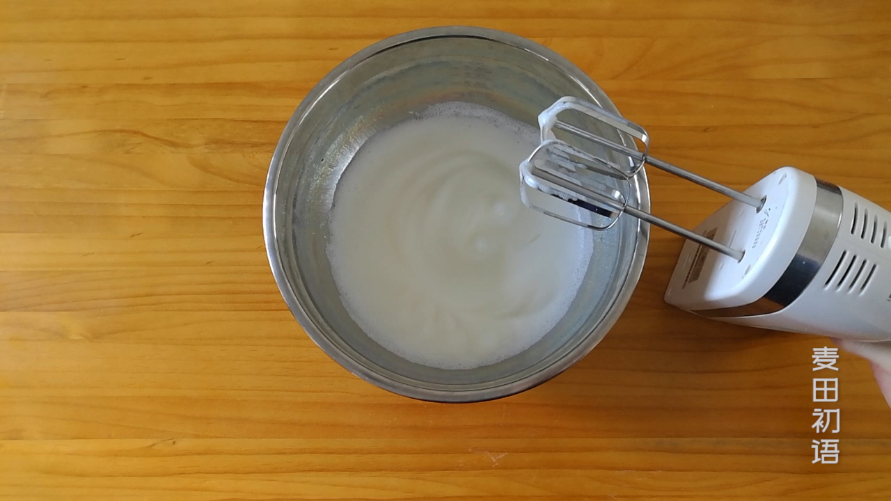 戚风蛋糕凹底和塌陷是怎么回事,做戚风蛋糕不塌陷的秘诀是啥