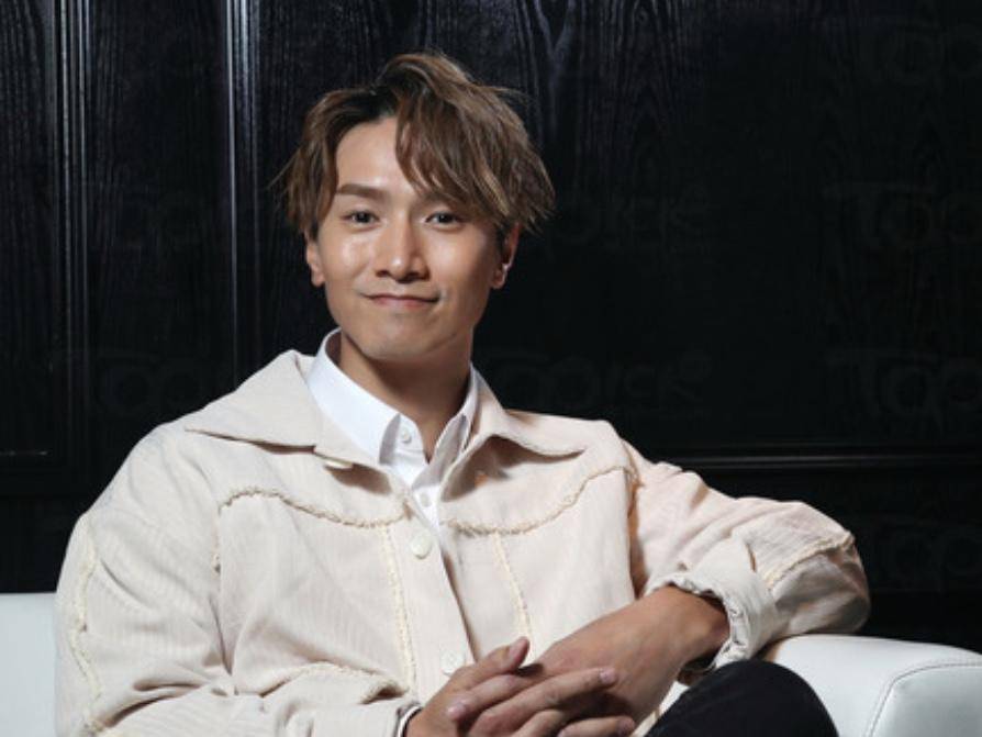 香港著名歌手在儿童院长大购买闻气机帮助一岁女儿治疗气管炎