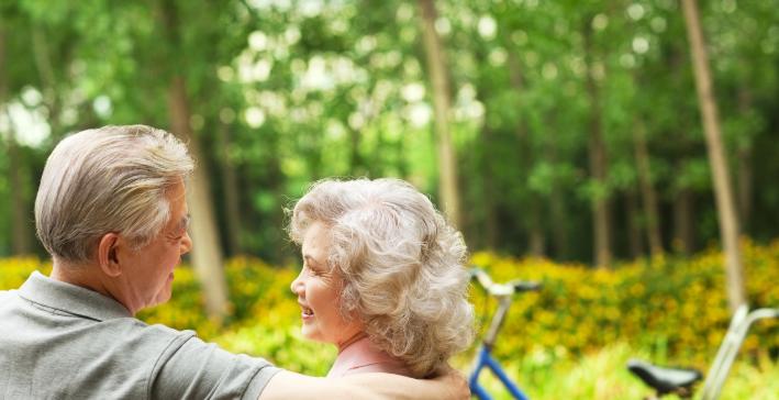 女人发现老公外遇处理方式,遇到老伴有婚外情怎么办