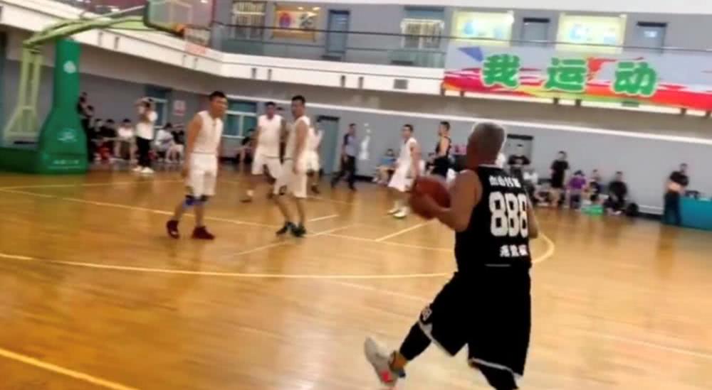 赵本山儿女合影,赵本山与外孙同框