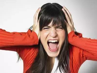 爱生闷气的女人,女生爱生闷气的人容易得什么病