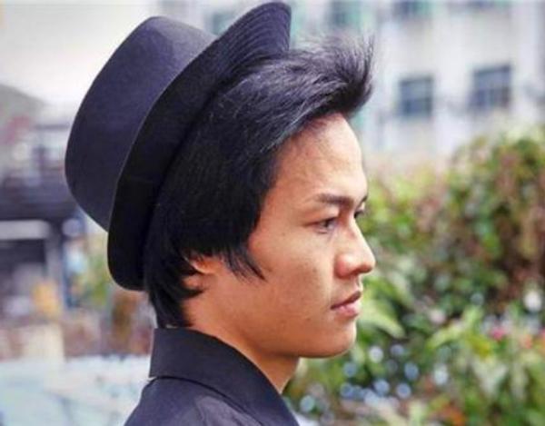 广东小伙罗福兴：11岁创办“杀马特家族”，拒绝富婆追求后怎样