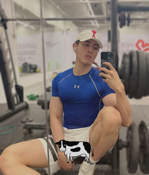 健身帅哥在大街路人反应,健身帅哥被采访