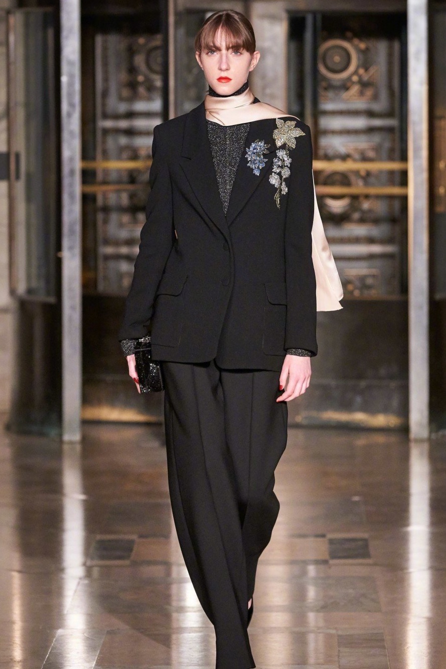 高贵夺目的晚礼服顶配,高贵夺目的晚礼服