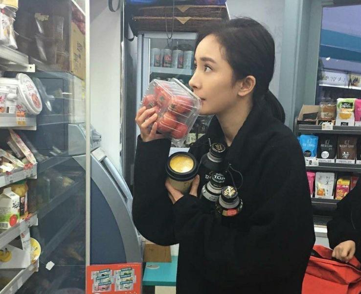 杨幂对比赵丽颖,2017年杨幂和赵丽颖的对比