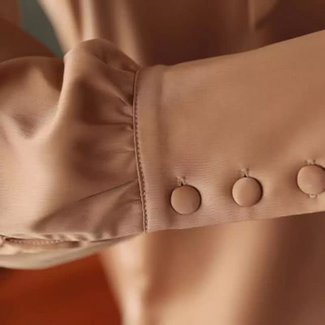 洋气减龄小衫毛衣 (洋气减龄毛衣小衫)