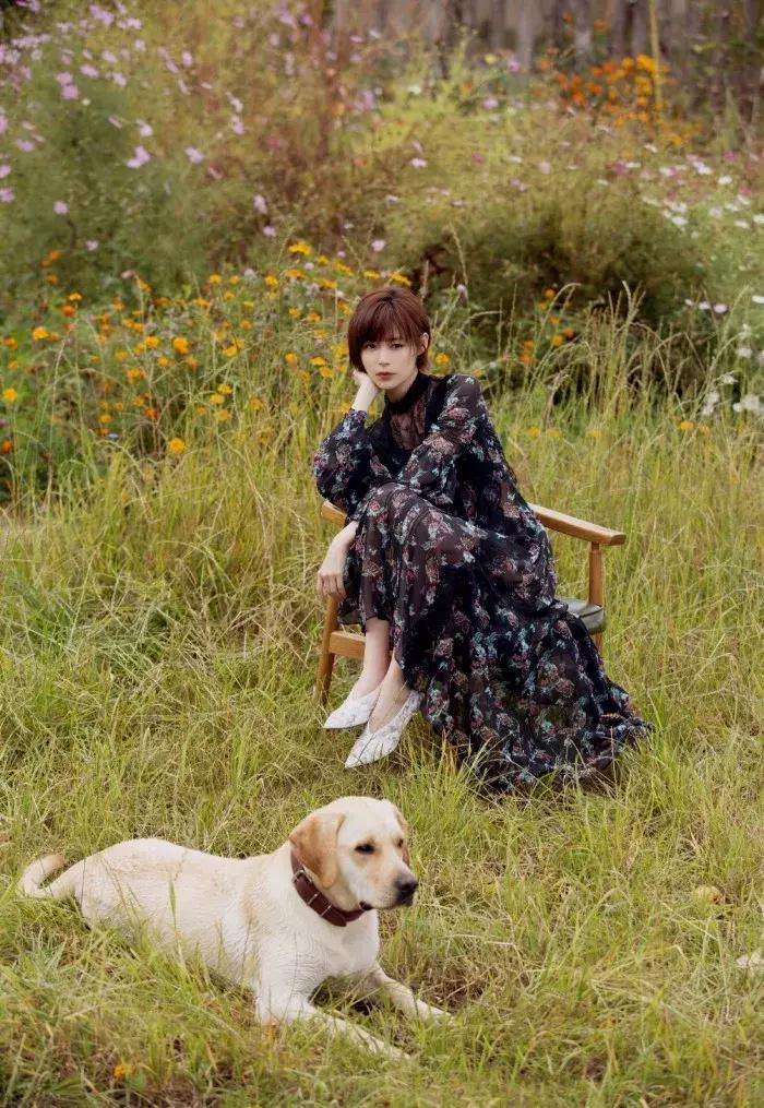 碎发特别多扎不住怎么打理,额前碎发太多怎么扎头发