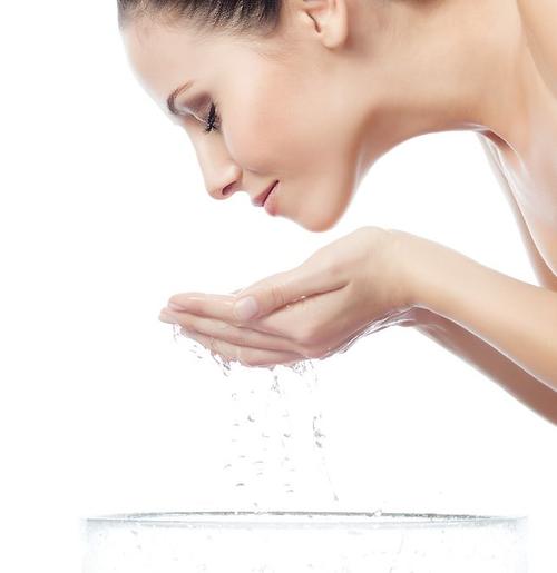 花漾护肤步骤,怎样正确洗脸越洗越好看