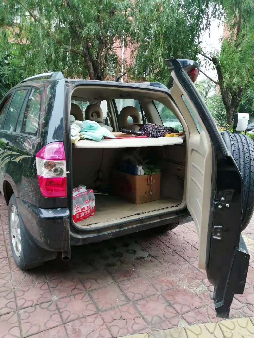 2025年瑞虎3,07年老瑞虎3