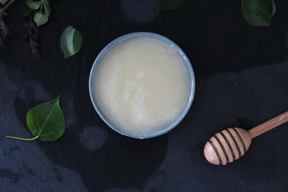 东北黑蜂雪蜜是骗人的吗,东北黑蜂椴树雪蜜真假