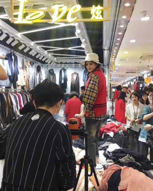 杭州长青跟四季青的女装哪个好,杭州四季青和深圳服装批发区别