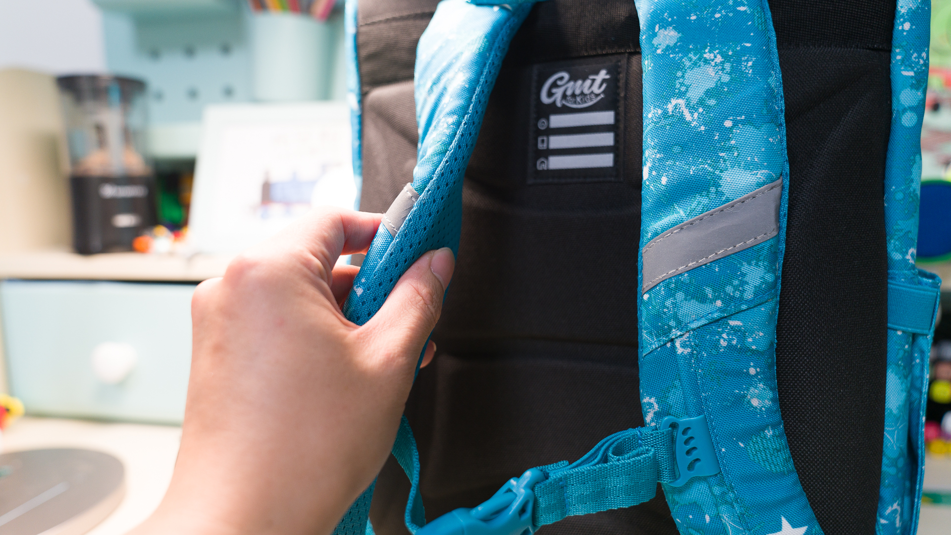 减负护脊书包怎么选,如何给孩子选一款好的护脊书包