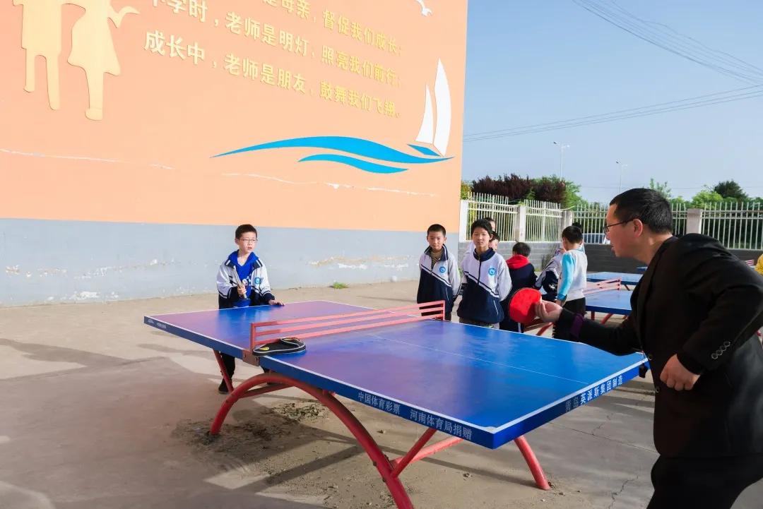 足球、跆拳道、葫芦丝、舞蹈唐河育才实验学校兴趣班趣味无极限