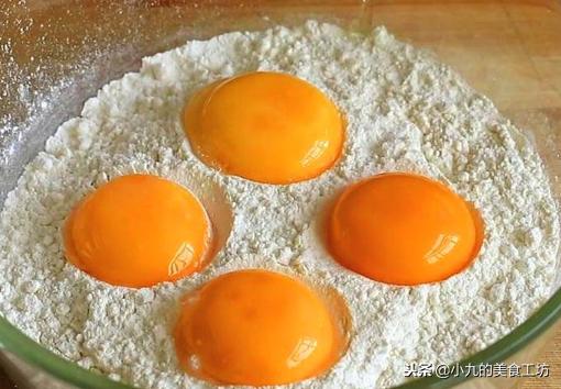 怎样用鸡蛋面粉做铜锣烧,如何用鸡蛋和面粉做铜锣烧