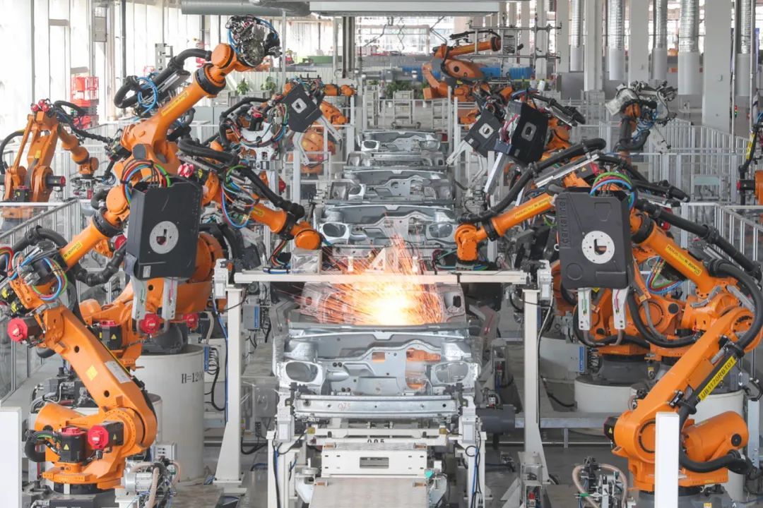 东方雄狮傲视全球,东方雄狮威振天下