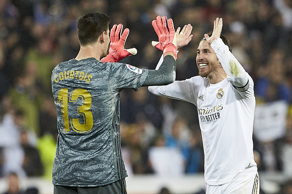 他是皇家马德里的铁血队长,天使与魔鬼的宠儿,特点鲜明让人喜欢