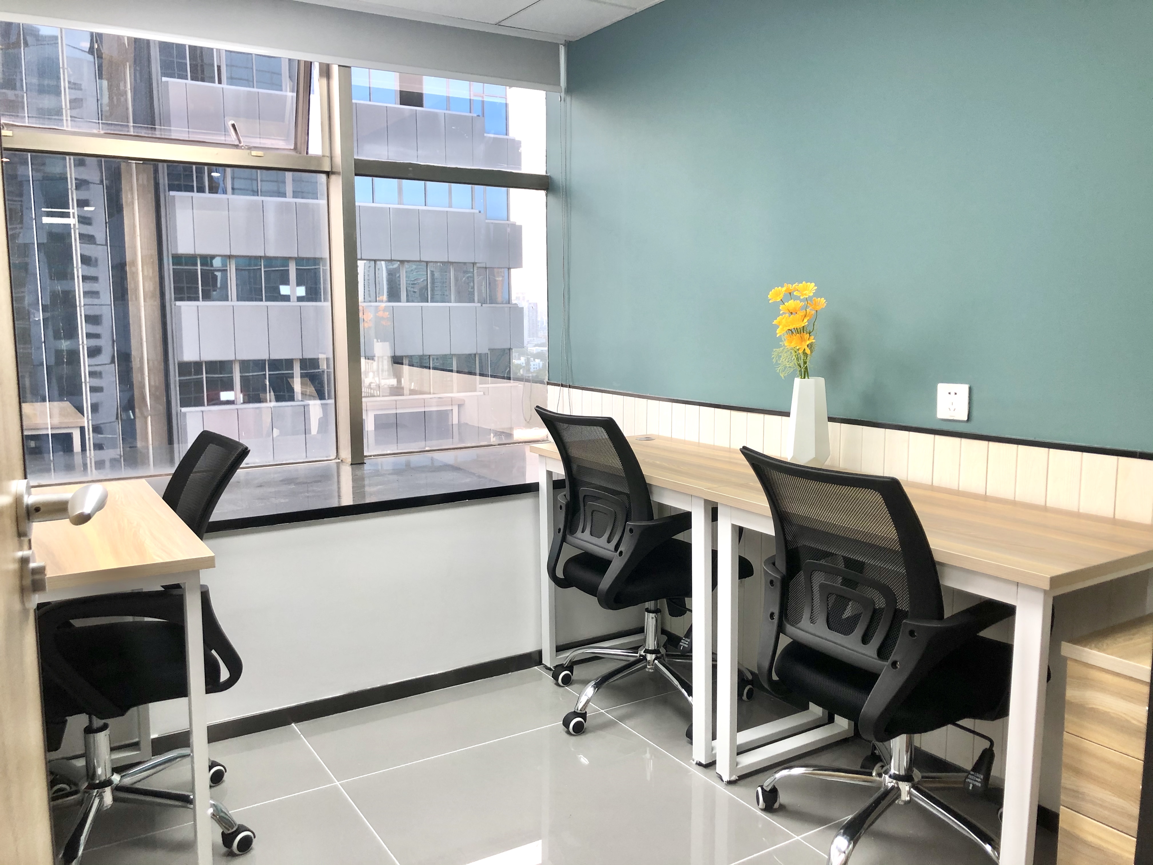 深圳罗湖1200套住房出租,罗湖国贸2千元租精装大单间