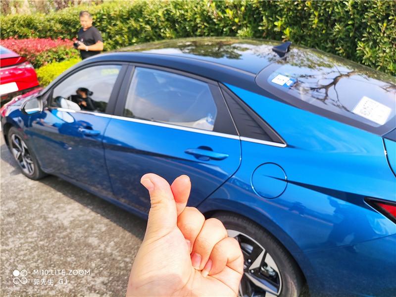 2020现代第七代伊兰特白色,小米社区新品季