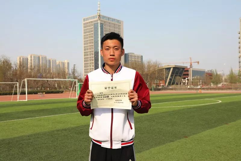 连破四项纪录!高新区中小学生田径运动会精中健儿成绩斐然