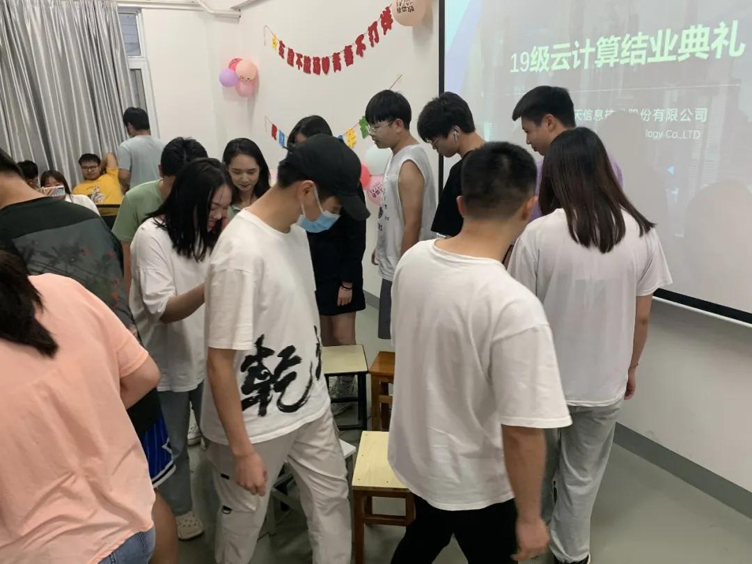 未来可期青春不散场原声,未来可期青春不打烊