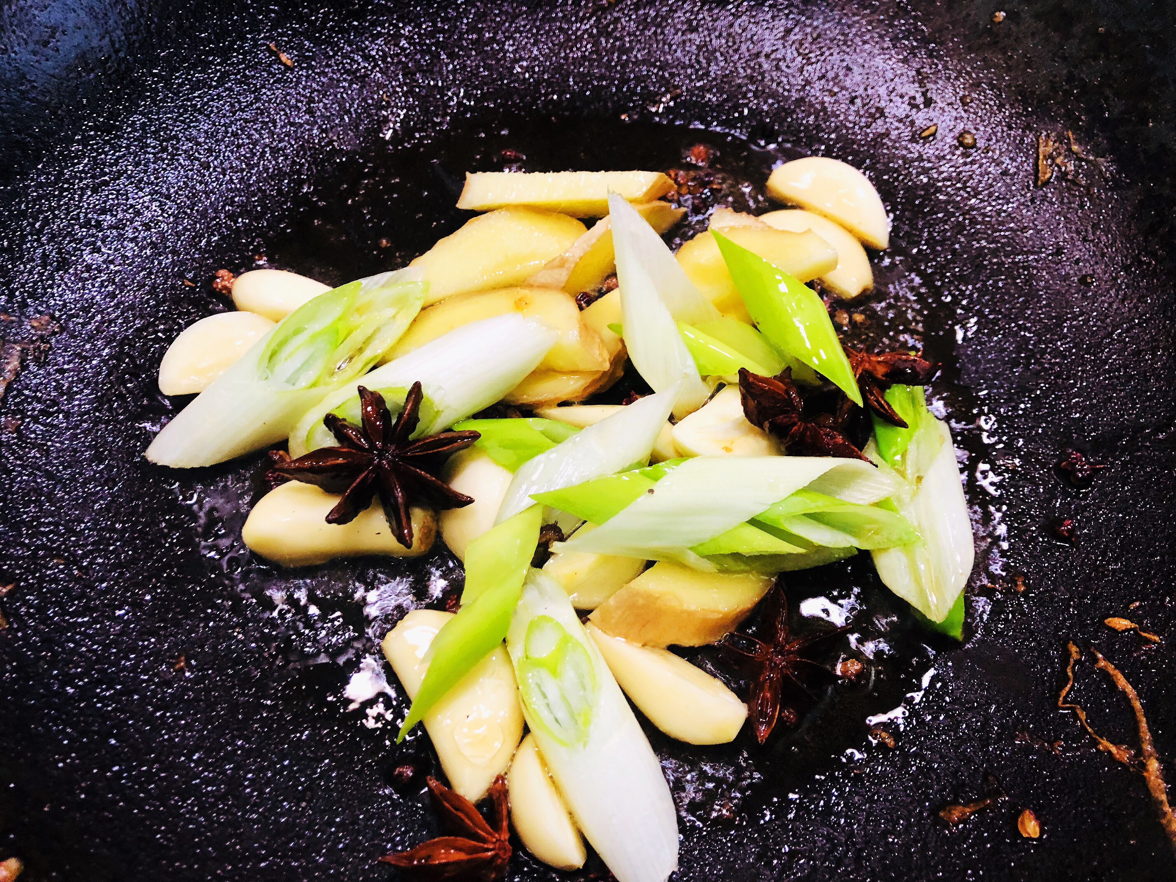 草鱼搭配金针菇白菜怎么炖好吃,白菜豆腐炖草鱼正宗做法