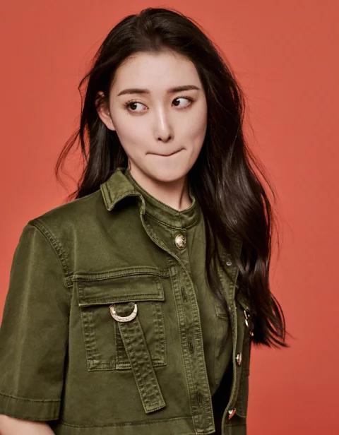 蒋依依上学吗,蒋依依学校时期